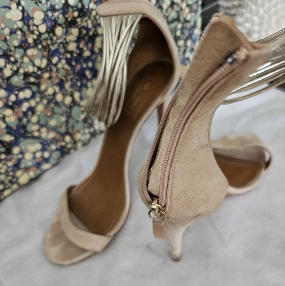 Sandals - Picture 2 of 3